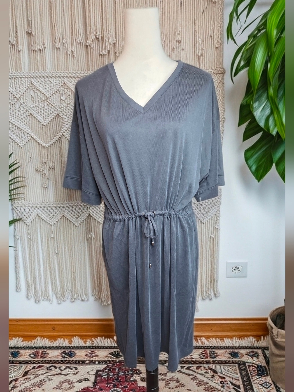 724 Chico’s Zenergy Sandwashed V-Neck Midi Dress - Charcoal - Size 2 (L/12)